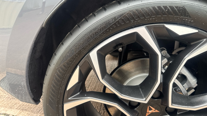 CUPRA Leon 1.5 eTSI 150 V2 5dr DSG [18Inch  alloy] Petrol Hatchback - Image 34